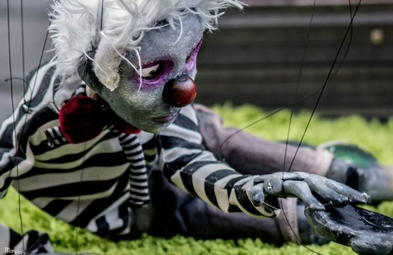 Marionetas de hilo: una poética que late y despierta emociones